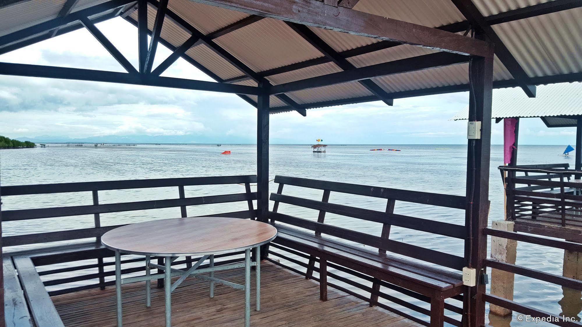 Palawan Seaview Resort Puerto Princesa Exterior foto